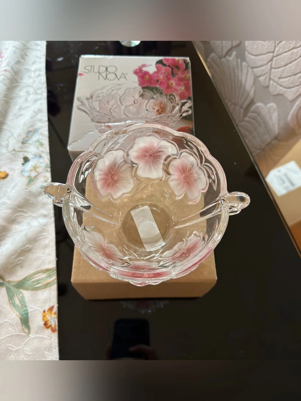 Mikasa STUDIO NOVA Frosted Pink Pansy Flower Bowl with Handles With Box - Nice!